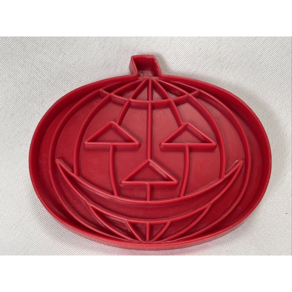 Tupperware HALLOWEEN Jack O Lantern 3.5” Pumpkin Imprint Cookie Cutter Vintage